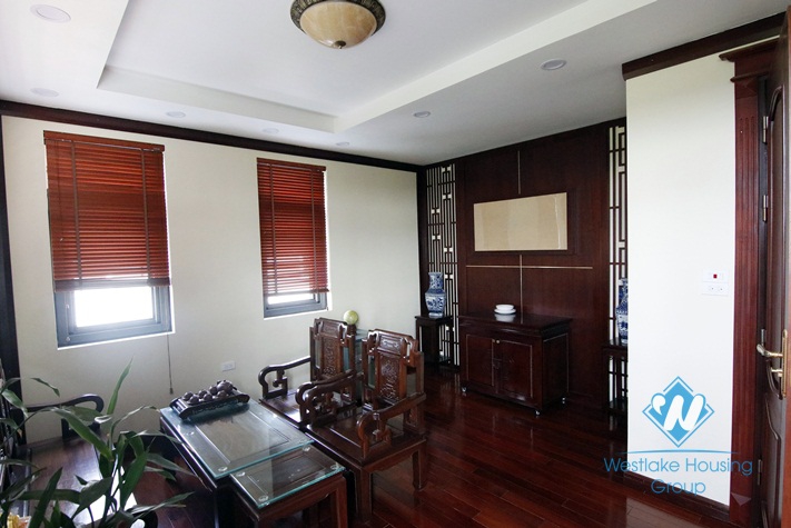 A big vila for rent in Starlake, Tay ho, Ha noi